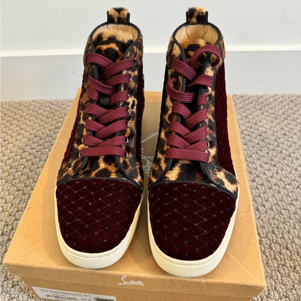 Christian Louboutin Louis Orlato Woman flat velvet Version leopard